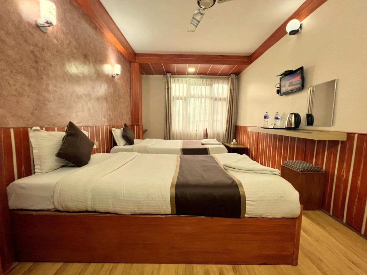 Thamel Seasons Hotel กาฐมาณฑุ ภายนอก รูปภาพ
