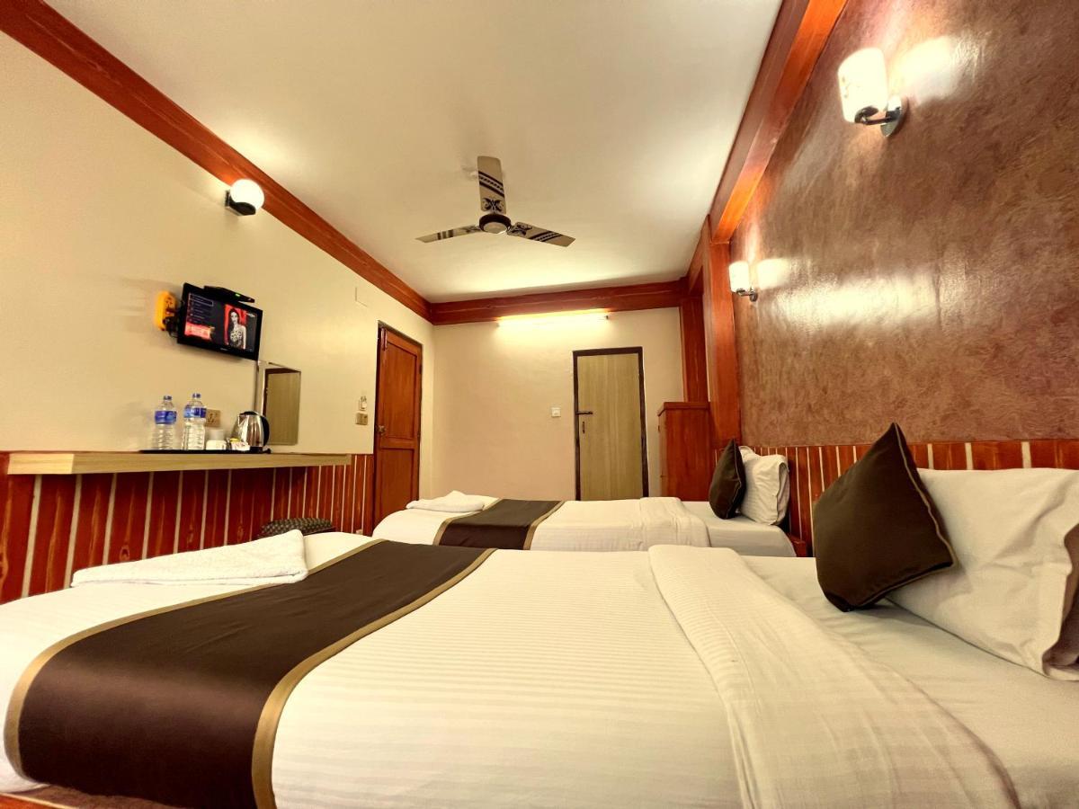 Thamel Seasons Hotel กาฐมาณฑุ ภายนอก รูปภาพ